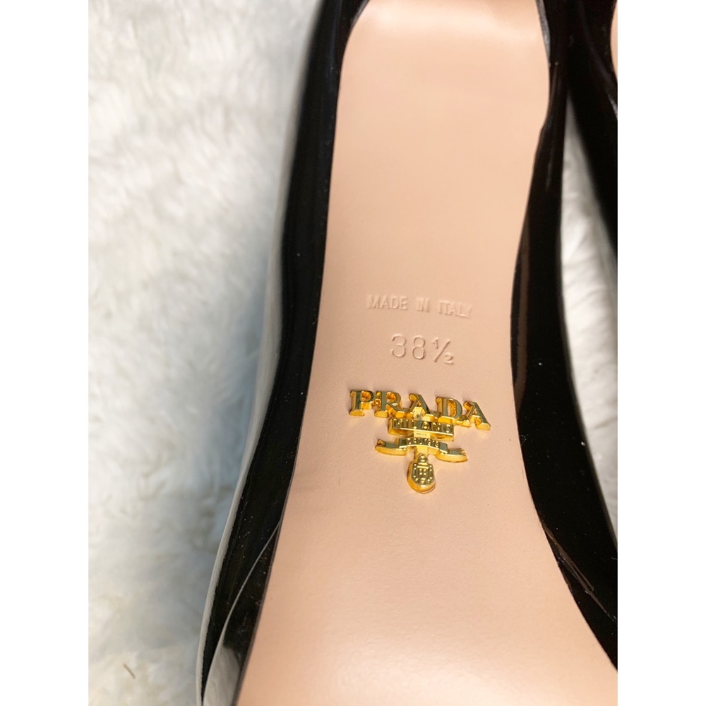 Prada Black Patent Heels Sz 38.5 - Picture 5 of 8